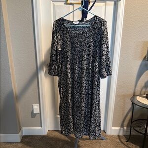 Croft & Barrow Black and Silver Scoop Neck quarter length sleeves Dress. Size XL